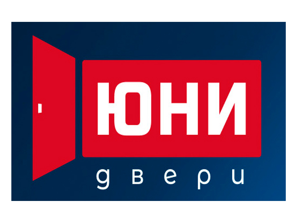 Юни двери